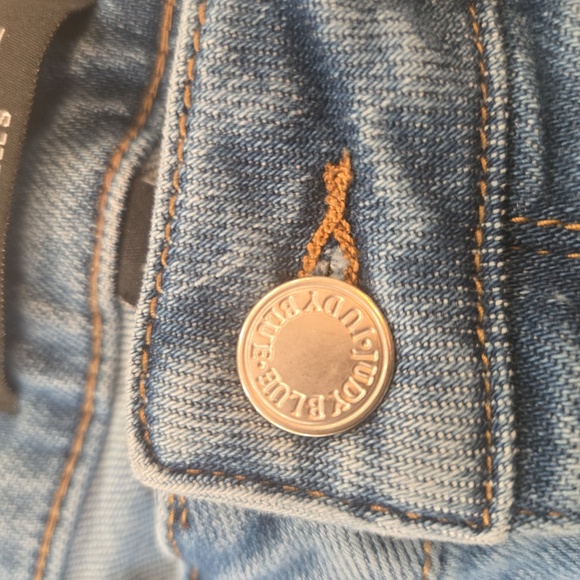 Judy Blue Lemon Patch Stretch Distressed Denim Shorts Blue Medium - Picture 6 of 8